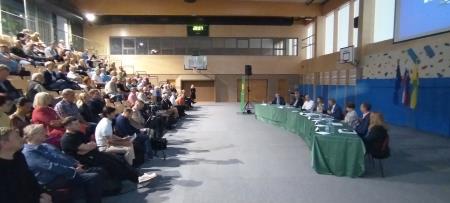 okrogla miza_Kamnikarjeva